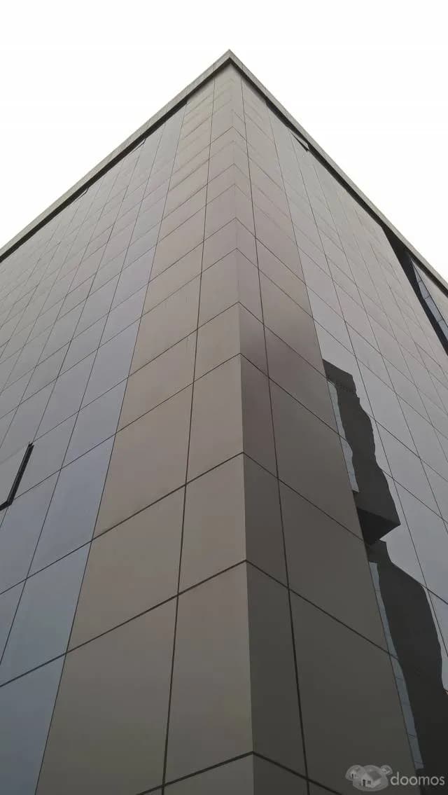 Alquilo oficina Implementada de 330 m2 en Miraflores a 5500 Dólares — foto 1