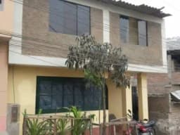 Vendo Casa 2 piso VMT precio negociable