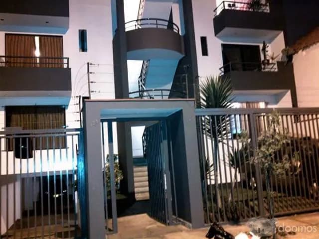 EXELENTE DEPARTAMENTO EN EL CORAZON DE MIRAFLORES — foto 1