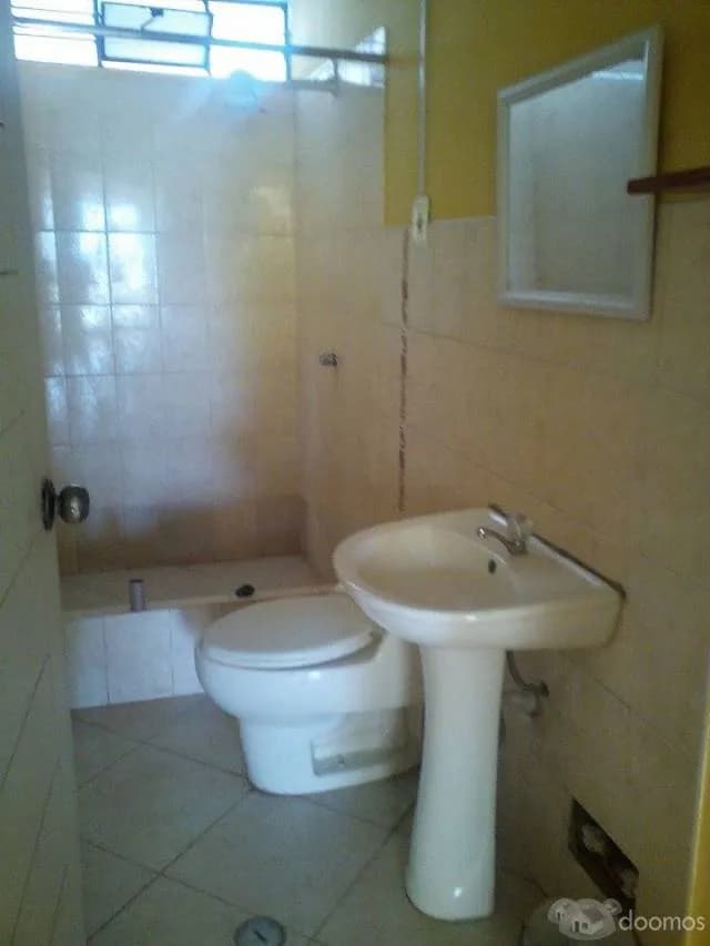 VENTA DE CASA EN RESIDENCIAL LOS REYES - CAÑETE — foto 2