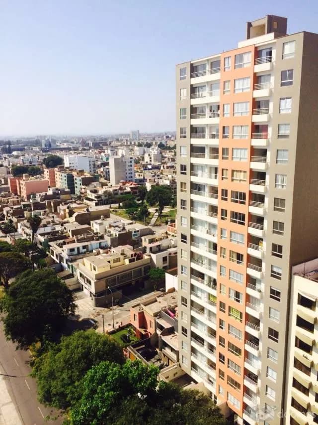 ALQUILER DPTO. EN AV. LA MAR - PUEBLO LIBRE — foto 2