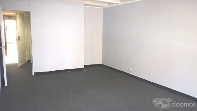 Alquilo Oficina de 40 m2  a 420 dólares — foto 2