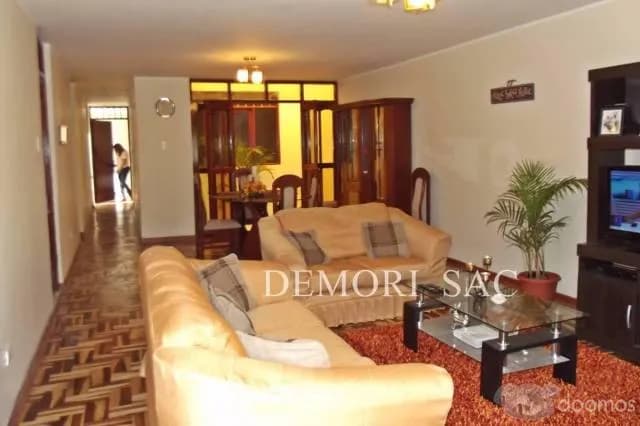 REMATO HERMOSA CASA POR VIAJE LOS OLIVOS — foto 4