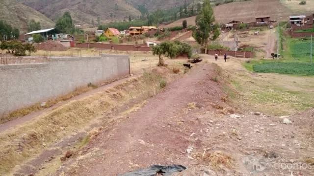 TERRENO EN SAYLLA DE 1,070M2 CUSCO — foto 4