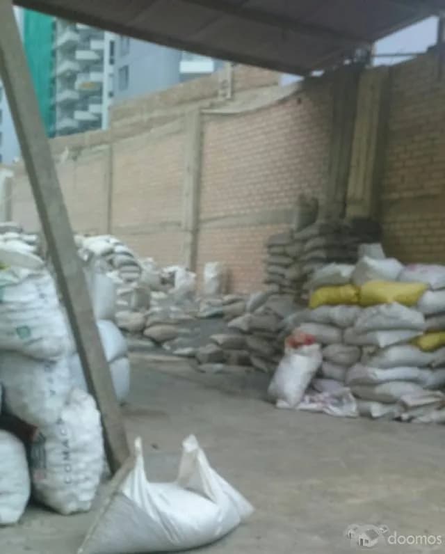 VENTA DE LOCAL COMO TERRENO!!! — foto 4