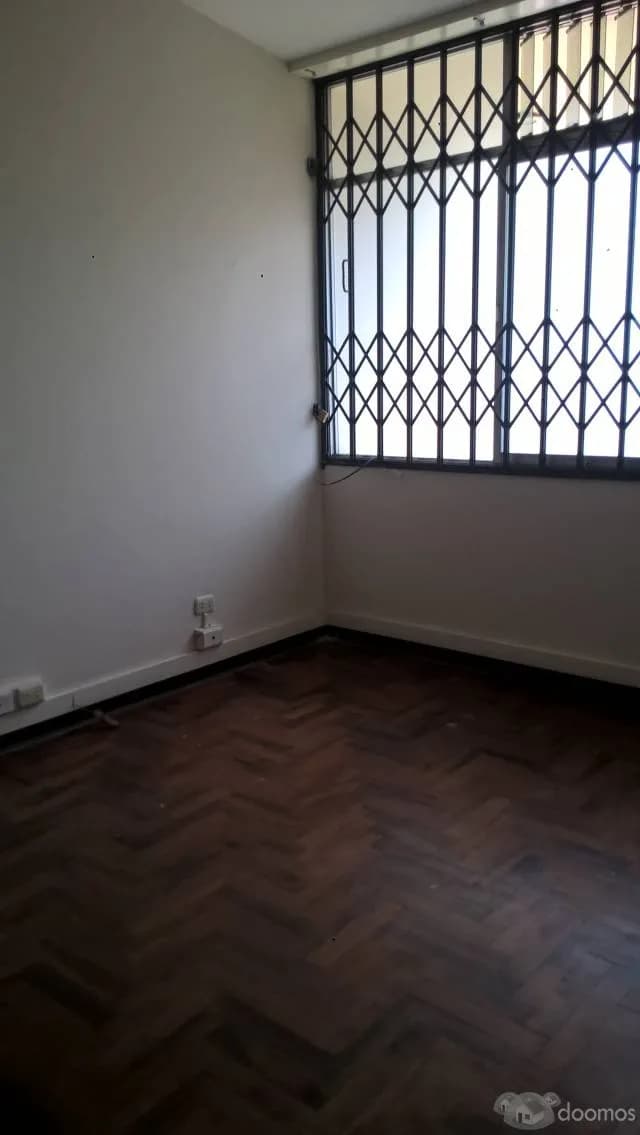 Alquiler de Oficina en Surco de 210 m2 a 1300 dólares — foto 4