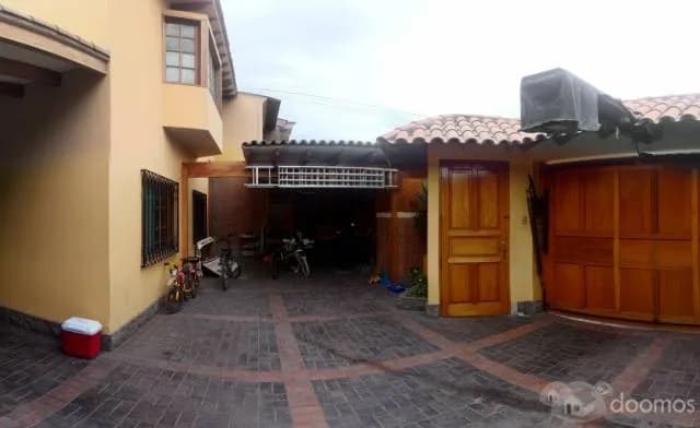 Amplia Casa en la mejor zona de Lima — foto 1