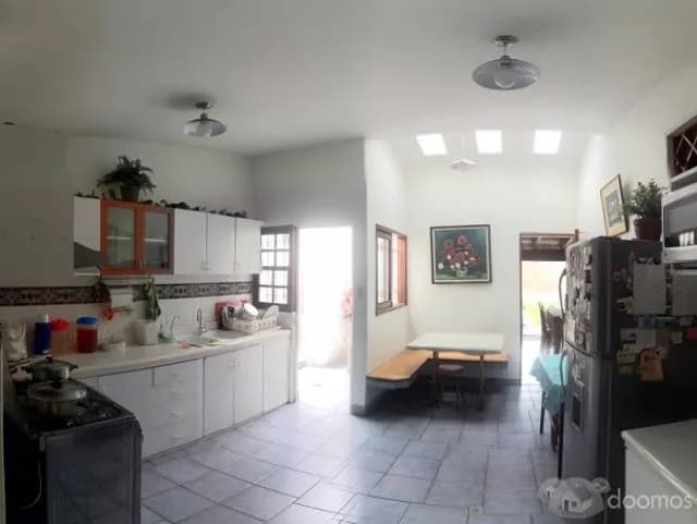 Amplia Casa en la mejor zona de Lima — foto 6