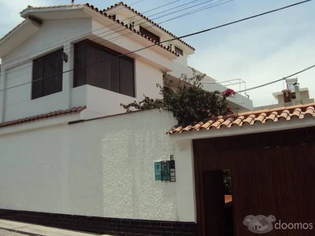VENDO HERMOSA CASA EN YANAHUARA, EXCELENTE UBICACION. — foto 1