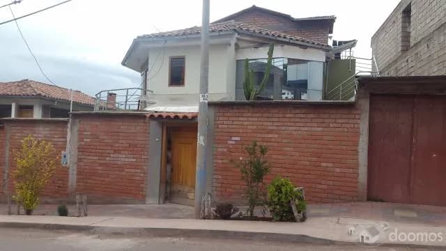 VENDO CASA EN LA MEJOR ZONA RESIDENCIAL DEL CUSCO — foto 1