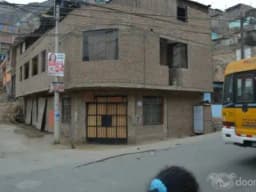 VENTA DE CASA DE 3 PISOS