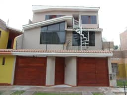 SE VENDE CASA PUENTE BLANCO 1° ETAPA - ICA