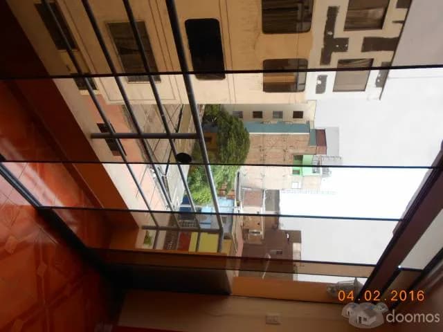 SE VENDE LINDO DPTO EN BREÑA! — foto 3