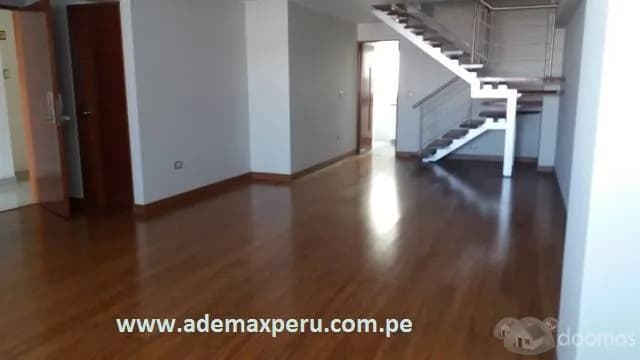 Vendo Duplex en Chacarilla San Borja en Primer Piso a Estrenar — foto 2