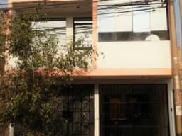 OCACION - VENDO CASA