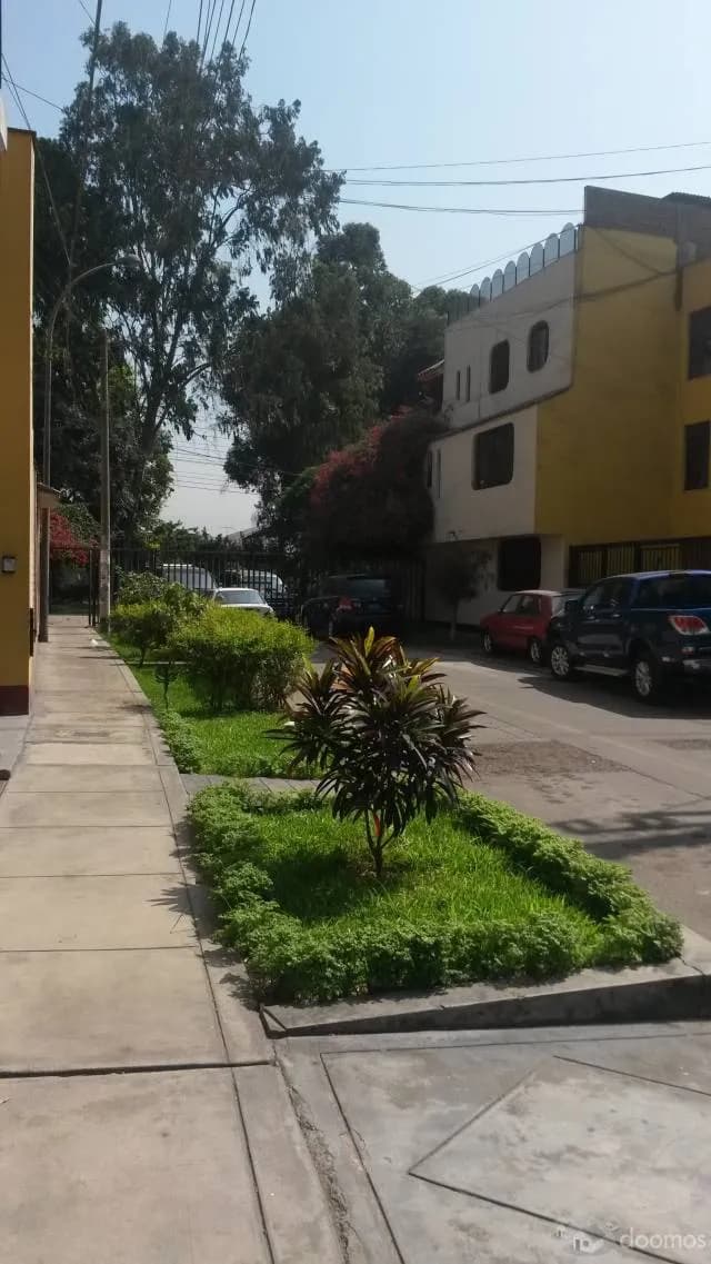 VENDO DEPARTAMENTO 2DO. PISO  CERCA AV. CONSTRUCTORES — foto 3