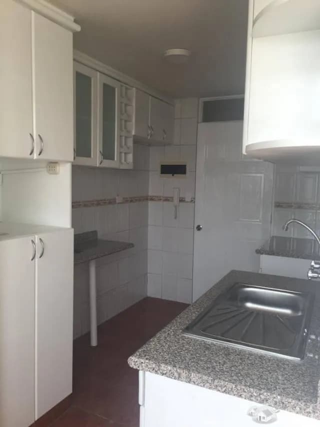 Comparto Departamento en Monterrico — foto 3