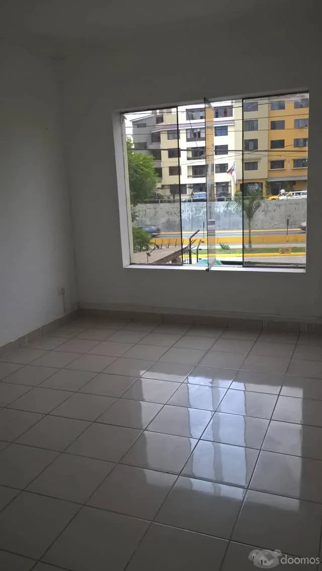 Alquilo oficina en Miraflores — foto 4