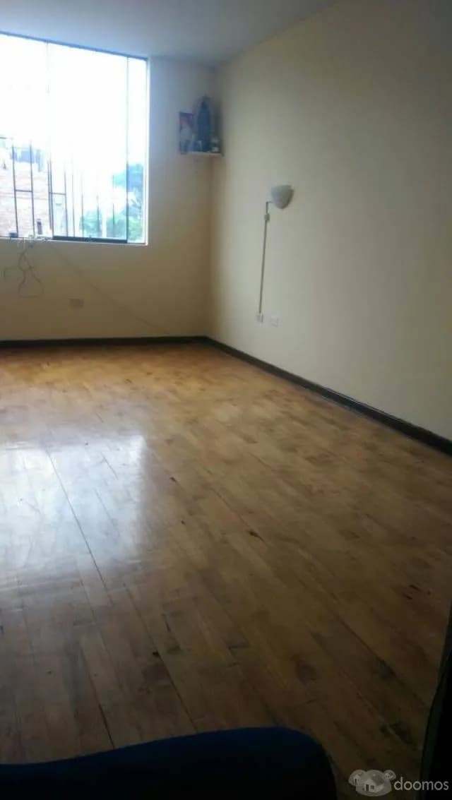 Flat de excelente distribucion en limite de Barranco y Miraflores — foto 4