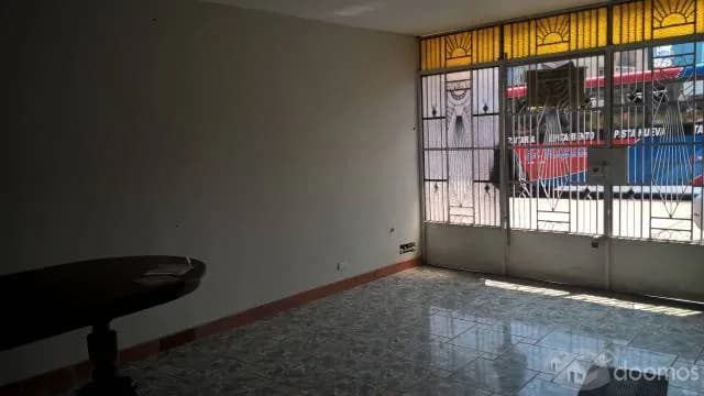 Alquiler de Local de 90 m2 en SMP a 1000 dólares — foto 5