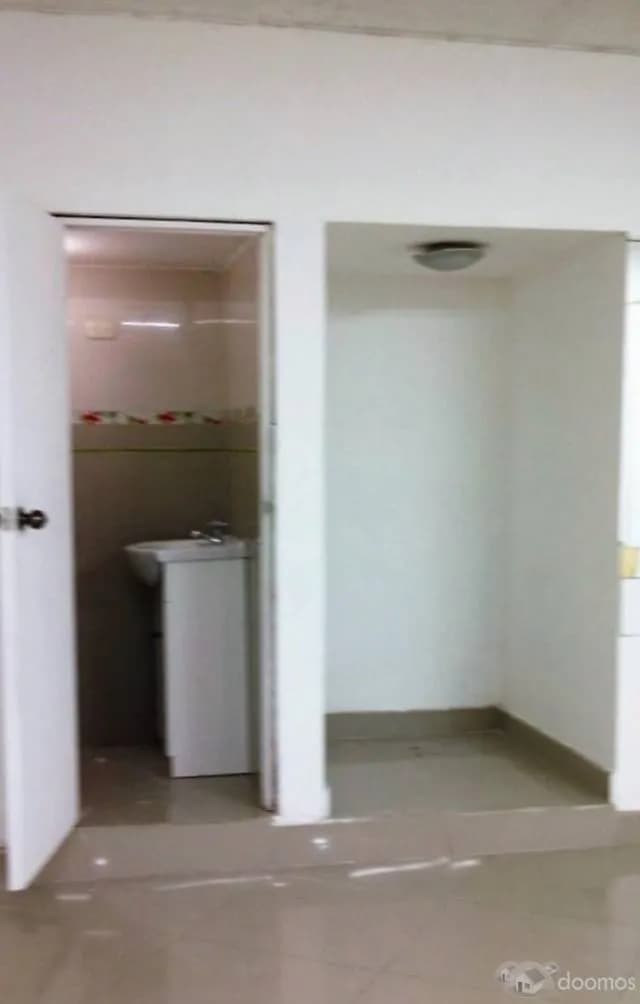 Alquiler de Tienda/Local en Centro Comercial Caminos del Inca — foto 6