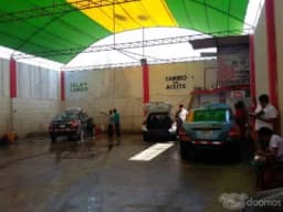 SERVICENTRO, LAVADERO EN ZONA MUY TRANSITABLE