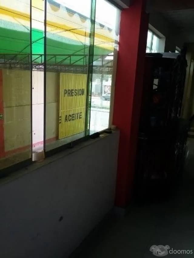 SERVICENTRO, LAVADERO EN ZONA MUY TRANSITABLE — foto 7