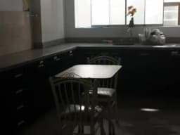 SE ALQUILA HABITACION EN SAN ISIDRO