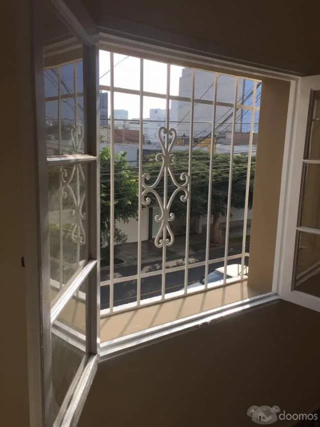 Habitacion en alquiler en miraflores — foto 4