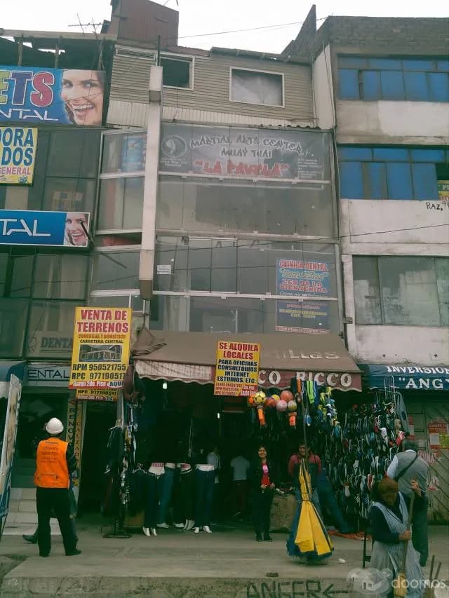 ALQUILO LOCAL COMERCIAL EN VITARTE — foto 2