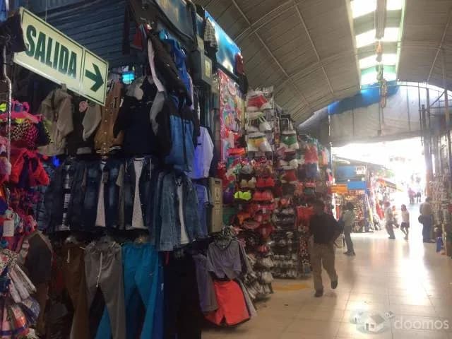 Venta de local comercial en "El Hueco" - Cercado de Lima — foto 4