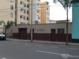 casa como terreno