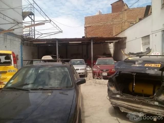 Excelente ubicación - Local Comercial en venta - Surquillo — foto 2