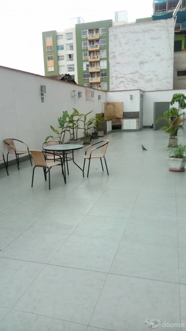 VENDO DEPARTAMENTO DE 2 DORMITORIOS CON 1 COCHERA TECHADA — foto 6