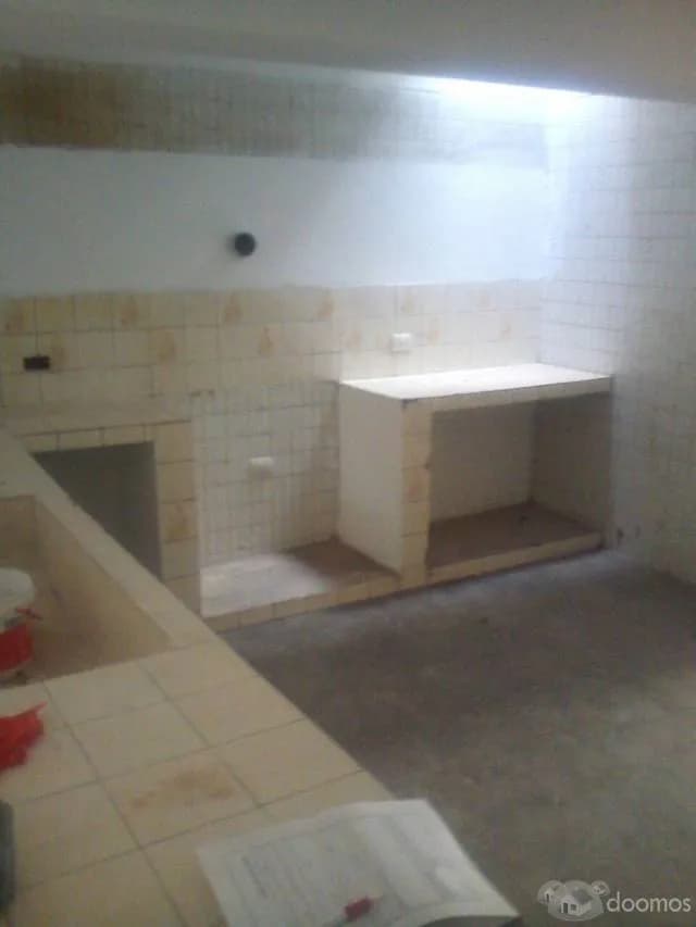Remato casa de un piso a 4cdras. de metro de belaunde — foto 5