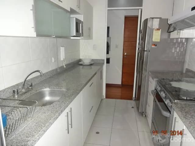 ALQUILO DPTO AMUEBLADO EN SURCO — foto 2