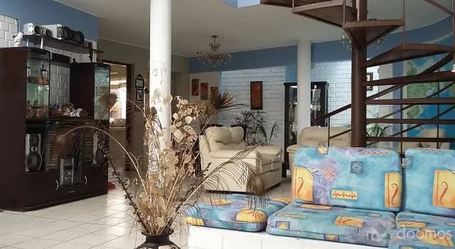 VENTA DE CASA DE PLAYA EN PUNTA HERMOSA EN U$ 295,000 - URB. MIRAMAR — foto 1