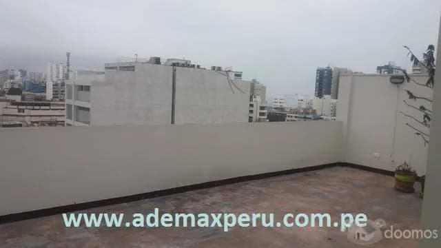 VENDO DEPARTAMENTO TRIPEX EN MIRAFLORES CERCA A PARQUES — foto 8