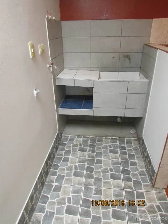 ALQUILO MINIDEPARTAMENTO FRENTE A PLAZA LIMA SUR — foto 2
