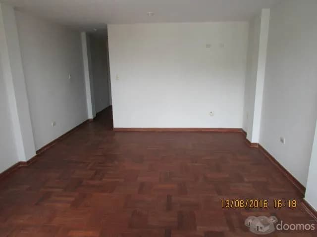 ALQUILO MINIDEPARTAMENTO FRENTE A PLAZA LIMA SUR — foto 4
