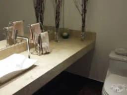 VENDO SAN ISIDRO BELLO DEPARTAMENTO DUPLEX MAS AIRES PROPIOS , 03 DORMIT, 02 COCHERAS Y DEPOSITO CON VISTA EXTERIOR