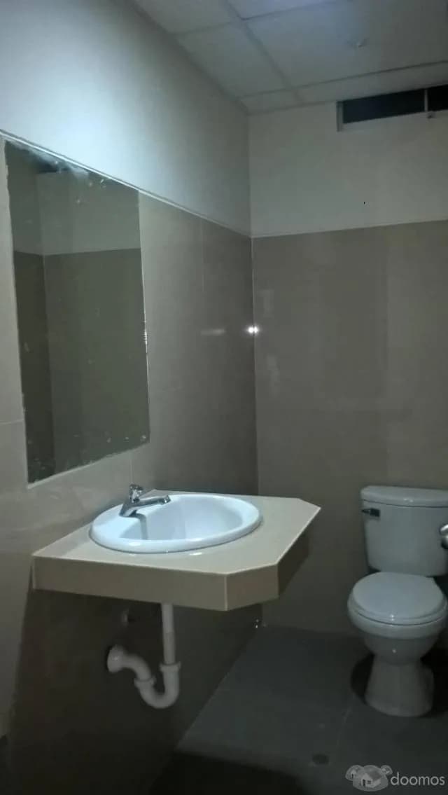 ALQUILO OFICINAS IMPLEMENTADAS DE ESTRENO 330 m2 A $5500 EN MIRAFLORES — foto 4