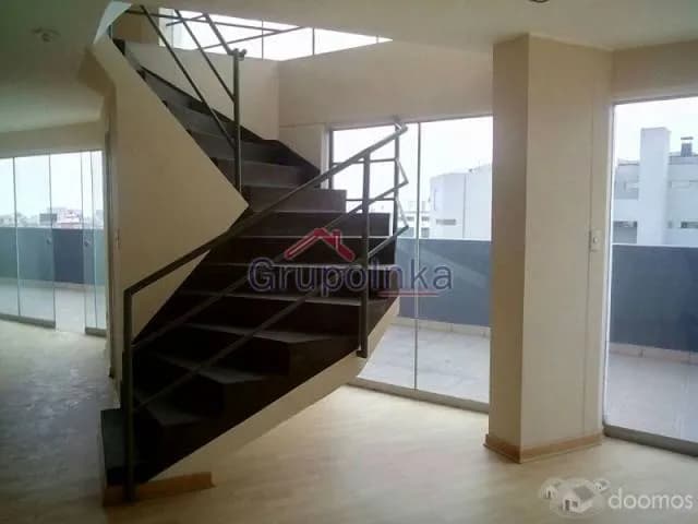 HERMOSO TRIPLEX EN CORPAC — foto 1