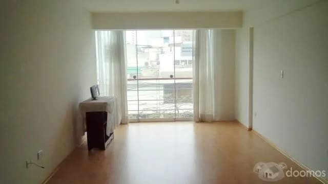 VENTA DE DEPARTAMENTO LINCE LÍMITE CON SAN ISIDRO — foto 3