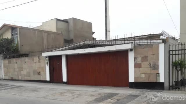 CASA EN VENTA URB. SAN BORJA SUR II ETAPA — foto 2