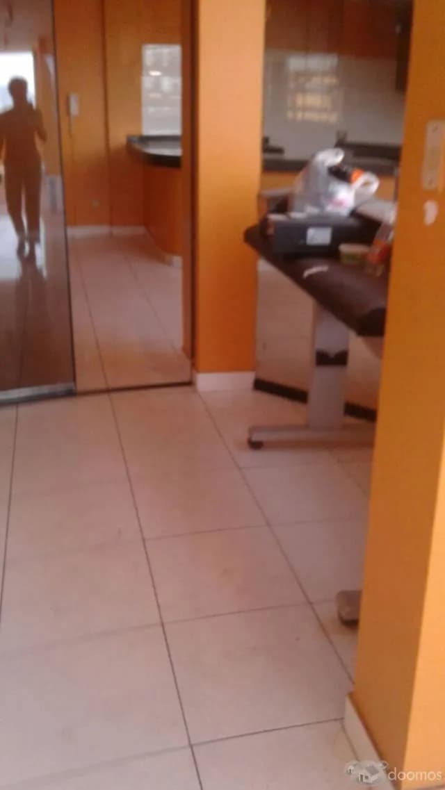 ALQUILO INMUEBLE DE 04 PISOS EN SURCO PUEBLO — foto 2