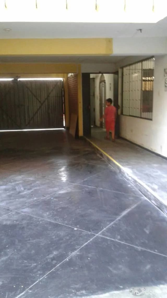 ALQUILO INMUEBLE DE 04 PISOS EN SURCO PUEBLO — foto 4