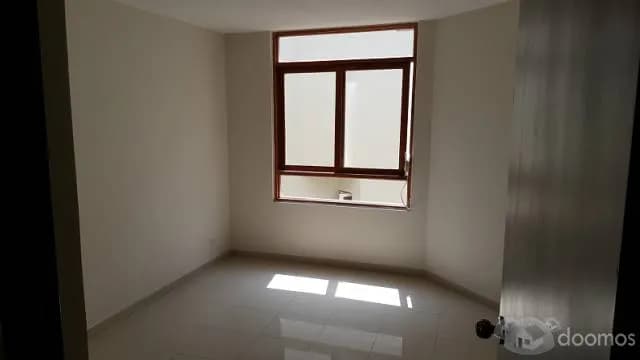 Lindo Departamento Remodelado en La Aurora — foto 5