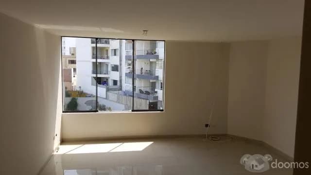 Lindo Departamento Remodelado en La Aurora — foto 7