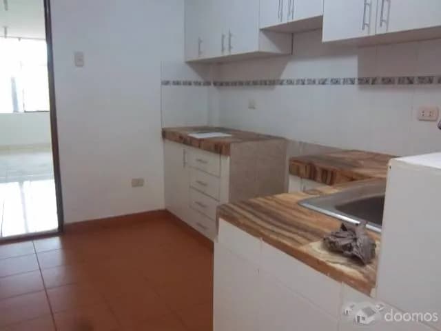 SE VENDE DEPARTAMENTO A 2 CUADRAS VALLE SHARON 2do piso — foto 2